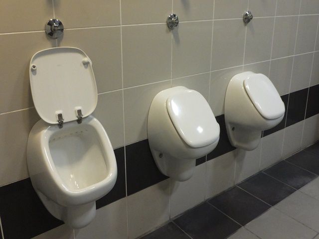 専門家が教える水漏れ修理の完全ガイド、これで安心の水道ライフ！
